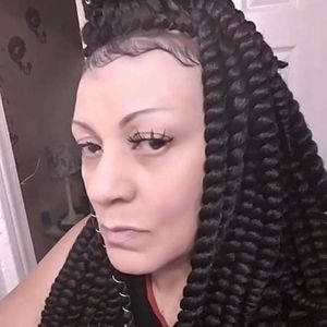 Meet your Posher, Annette